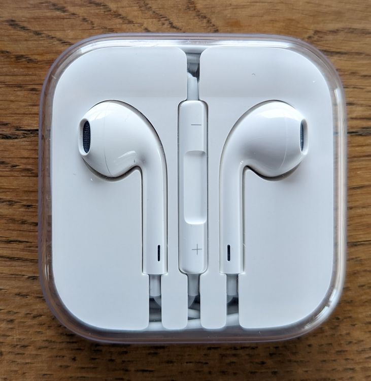 Écouteurs Intra-auriculaires Avec Jack 3.5mm - Effet "mega Base" - Rouge - Neuf Sous Blister