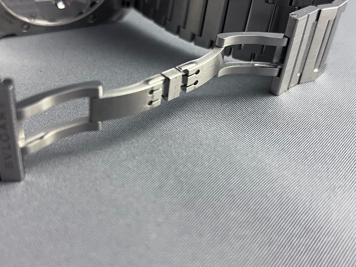 Bulgari Orologi: Bulgari Octo Finissimo – Nuovo e nell'imballaggio originale da Nyon venduto da GenevaLuxuryWatches 4