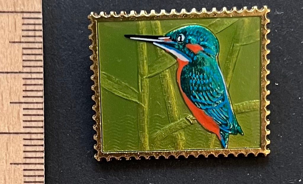 Swiss Plaketten & Abzeichen: Schweiz Briefmarke Eisvogel , Pin – Gebraucht aus Ostermundigen von DaxKarten-75