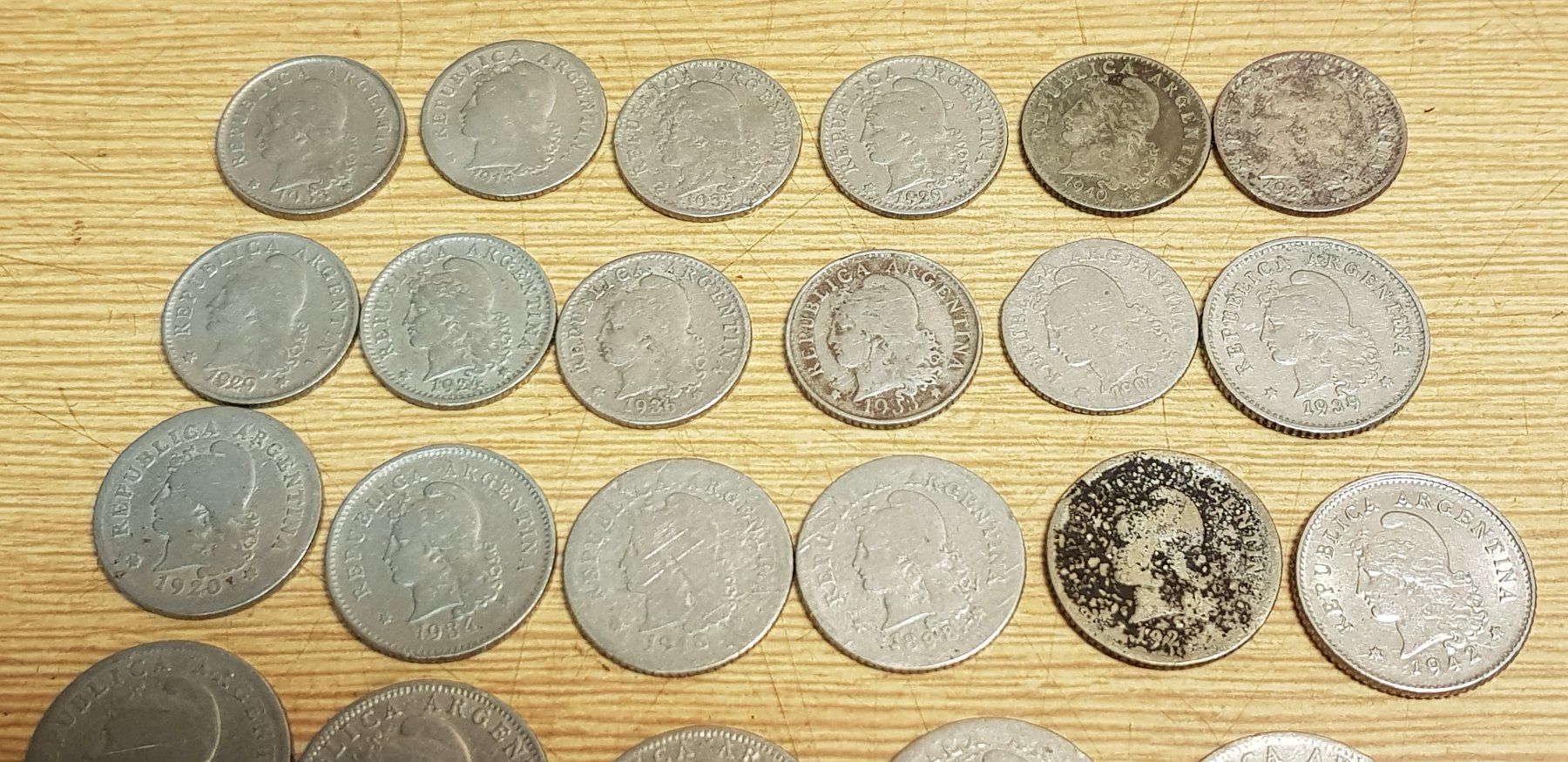 Alle Münzen: 25 Alte Münzen Argentinien, ab 1884 – Gebraucht aus Schöftland von Topdeal4 4