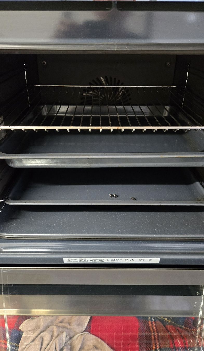 Electrolux Forni: Electrolux Backofen EBSL6CN mit integrierter wärmeschublade – Usato da Rümlang venduto da Idre 7