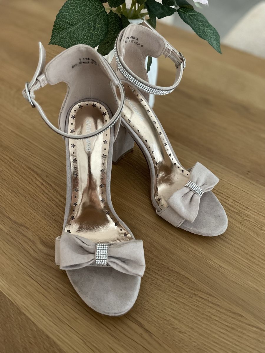 Graceland Damenschuhe: Highheels rosa Grösse 38 mit Steinchen – Gebraucht aus Dürnten von lis_867d