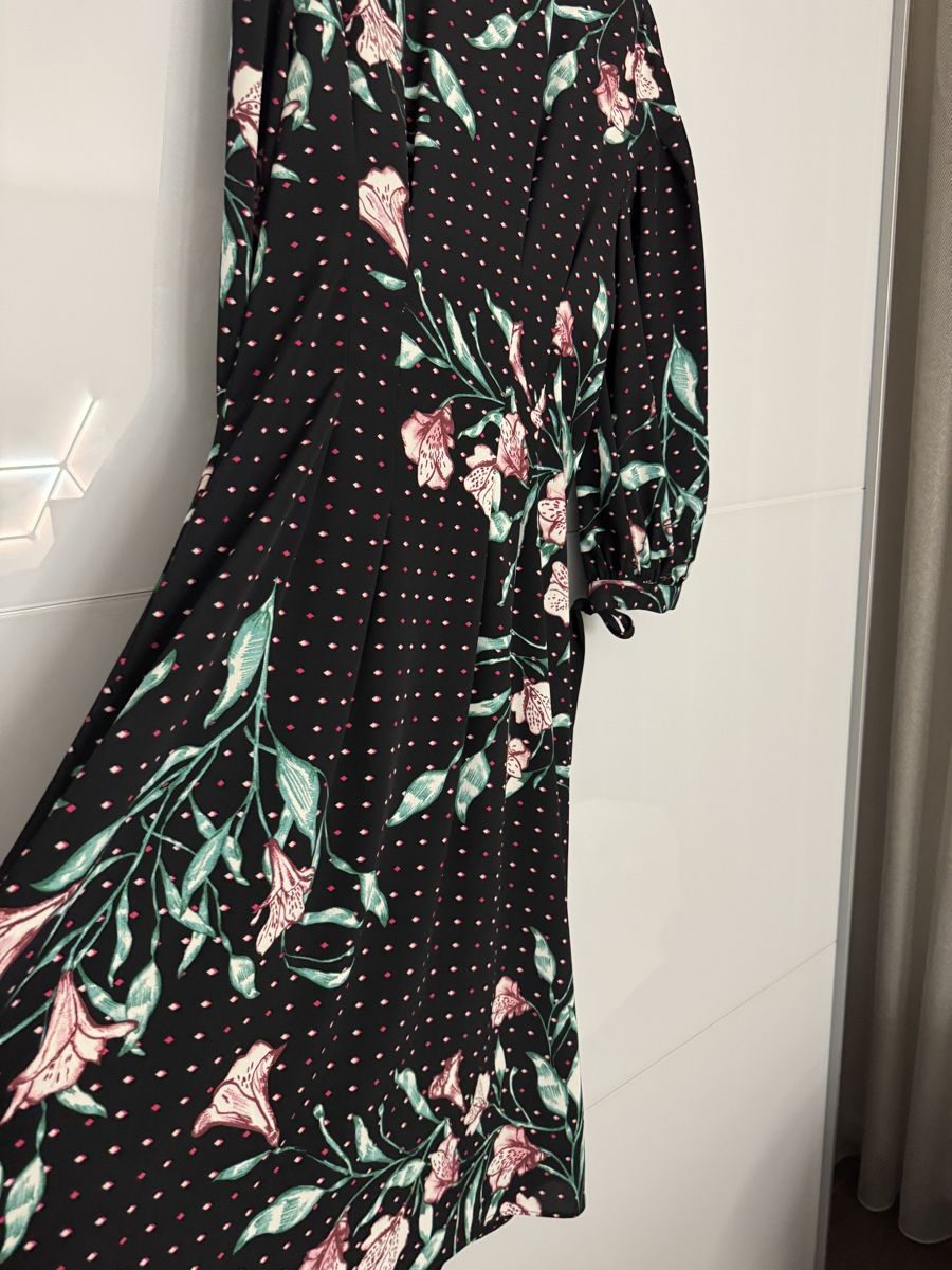 H&M Kleider: H&M Kleid in der Gr. 36 im Blumenmuster – Gebraucht aus Grenchen von servet.t 5