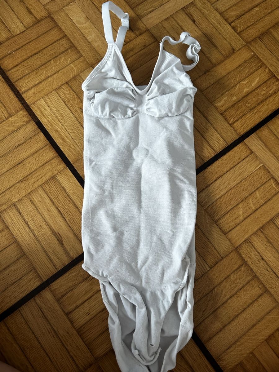 Tute: Creamyfabrics CFAB Body  – Usato da Luzern venduto da nor_2rzq