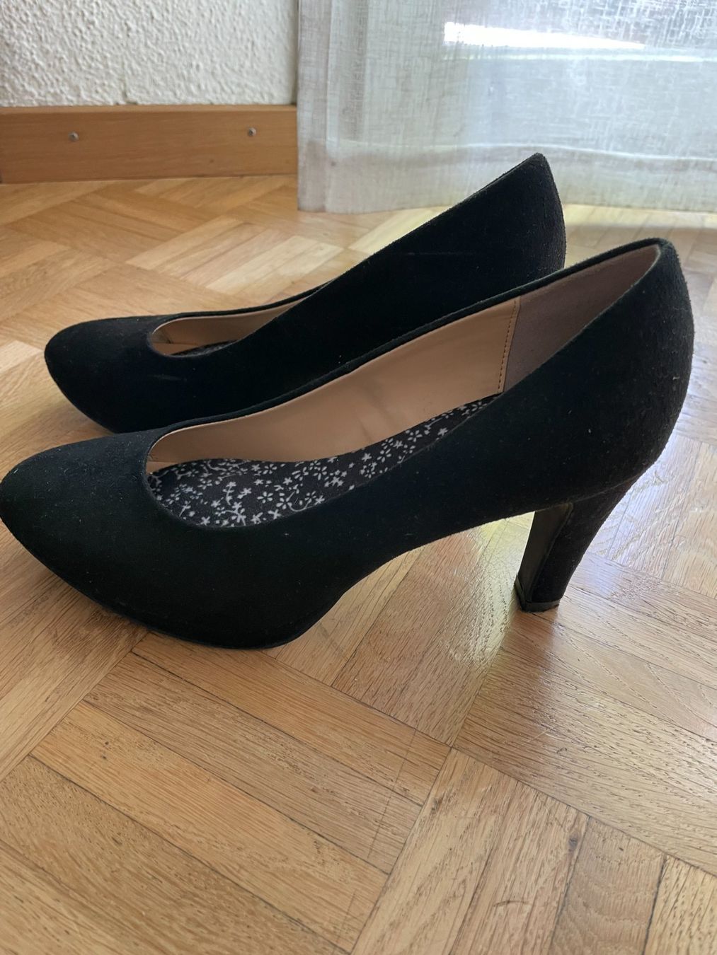 Graceland Chaussures femmes: Schwarze Pumps – D'occasion à Lachen SZ par portbrin