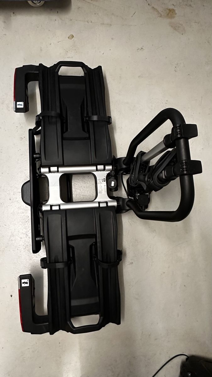 Thule Anhänger: Fahrradträger Thule EasyFold XT 2 - 933 – Gebraucht aus Oberwil-Lieli von Risibisi5 4