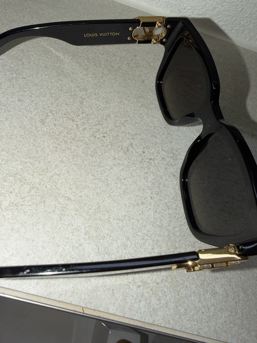 Louis Vuitton Occhiali & Lenti: Louis Vuitton Sonnenbrille Damen – Usato da Zug venduto da miami88mami 4