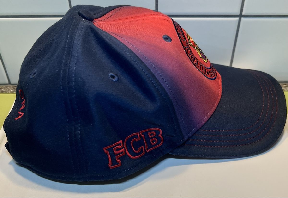 FC Basel Copricapi, berretti & cappellini: FCB Cap 🧢 Mütze Barcelona – Usato da Sevelen venduto da Ritiplampi 1