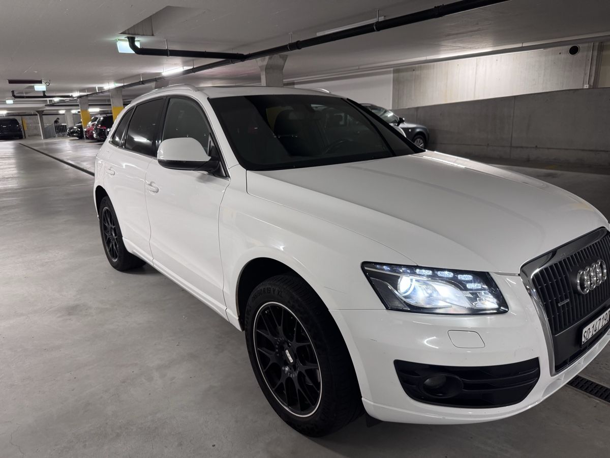 Audi Automobili: Audi Q5  Quattro 2.0 – Usato da Oensingen venduto da dzs 1