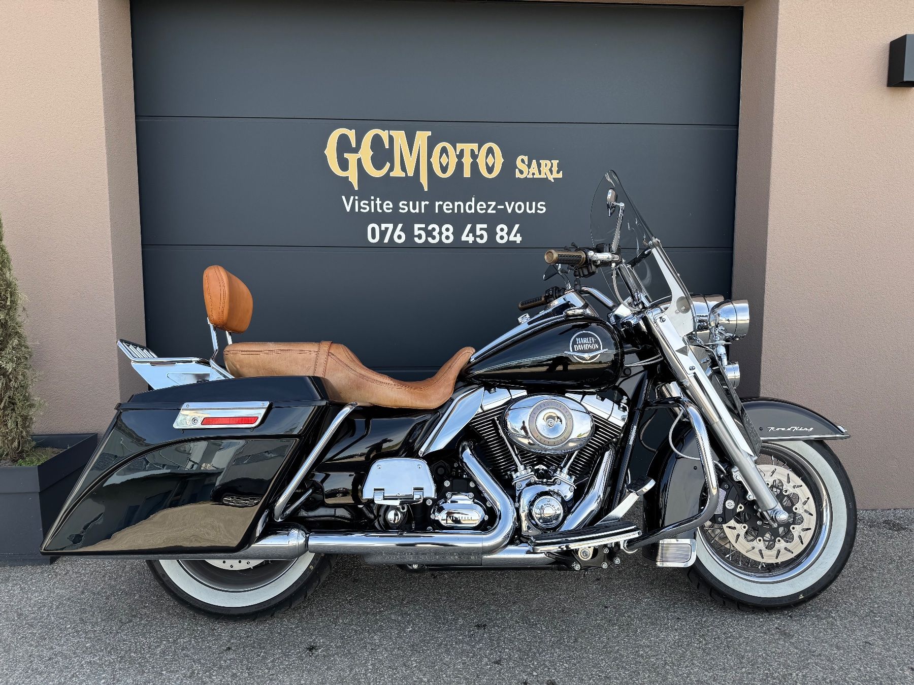 Harley-Davidson Touring: Harley Davidson Road King FLHRC CREDIT POSSIBLE – Usato da Echallens venduto da HD90