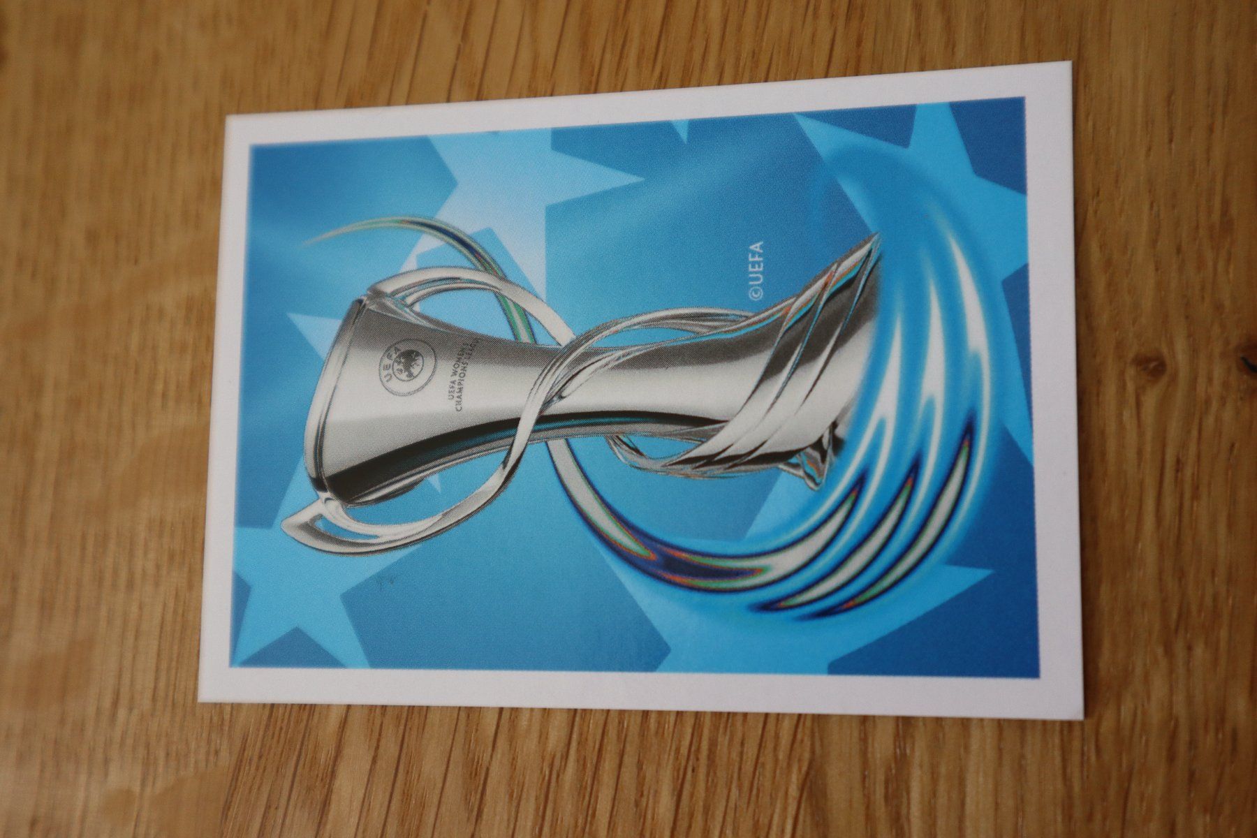Topps Carte collezionabili: Topps CL 25/26 Sticker Nr.3 UWCL Trophy – Usato da Luzern venduto da grnet06