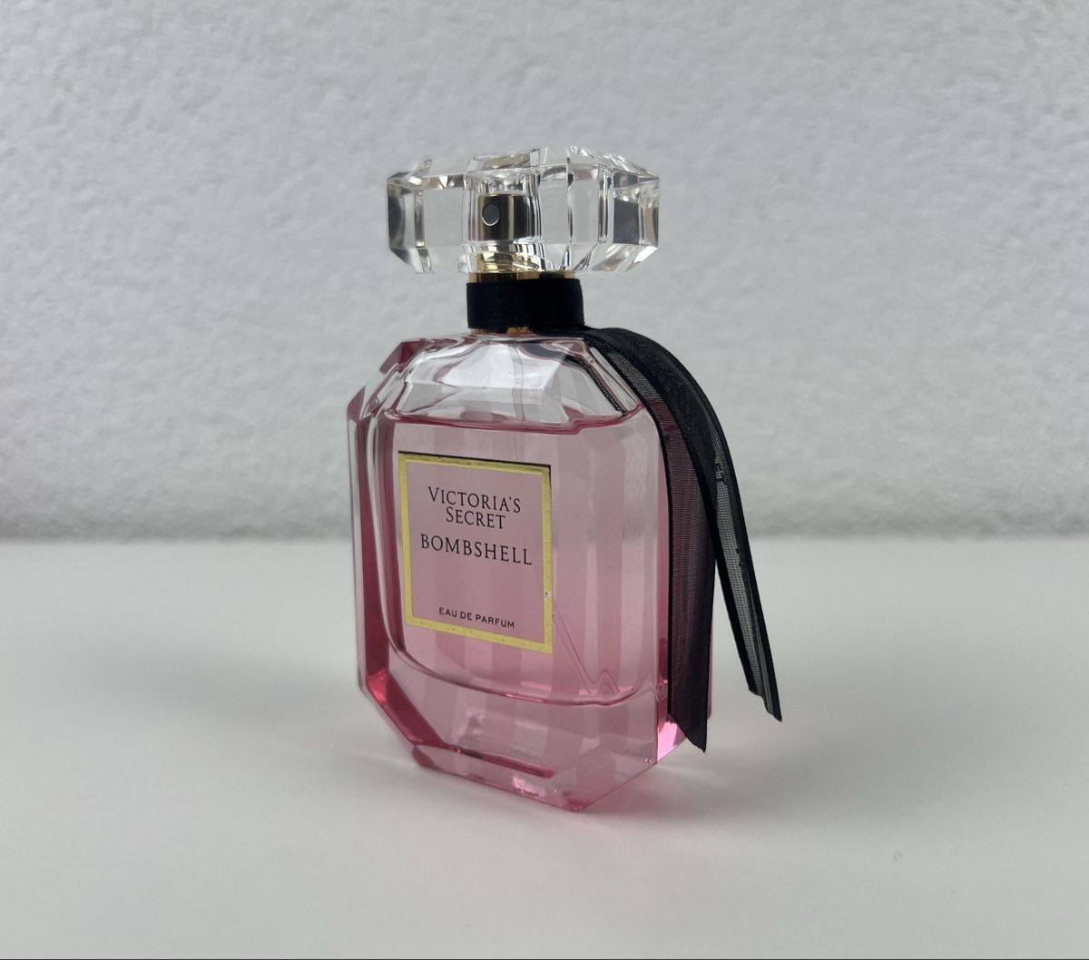 Victoria's Secret Profumi & Eau de Toilette: Victoria‘s Secret Bombshell Eau de Parfum 50ml – Usato da Stein am Rhein venduto da Moons_of_Saturn 1