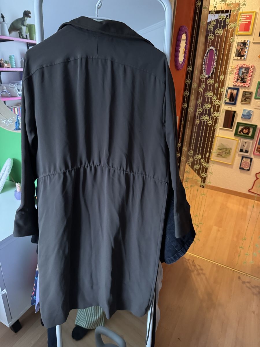 Vestiti: Babaton Kleid von Aritzia – Nuovo (secondo la descrizione) da Buochs venduto da nik_r7gm 2