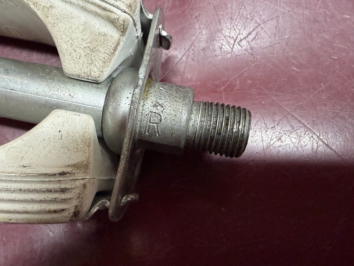 Mofa-Ersatzteile: Altes Mofa Pedal R – Gebraucht aus Latterbach von Bbutz98 4