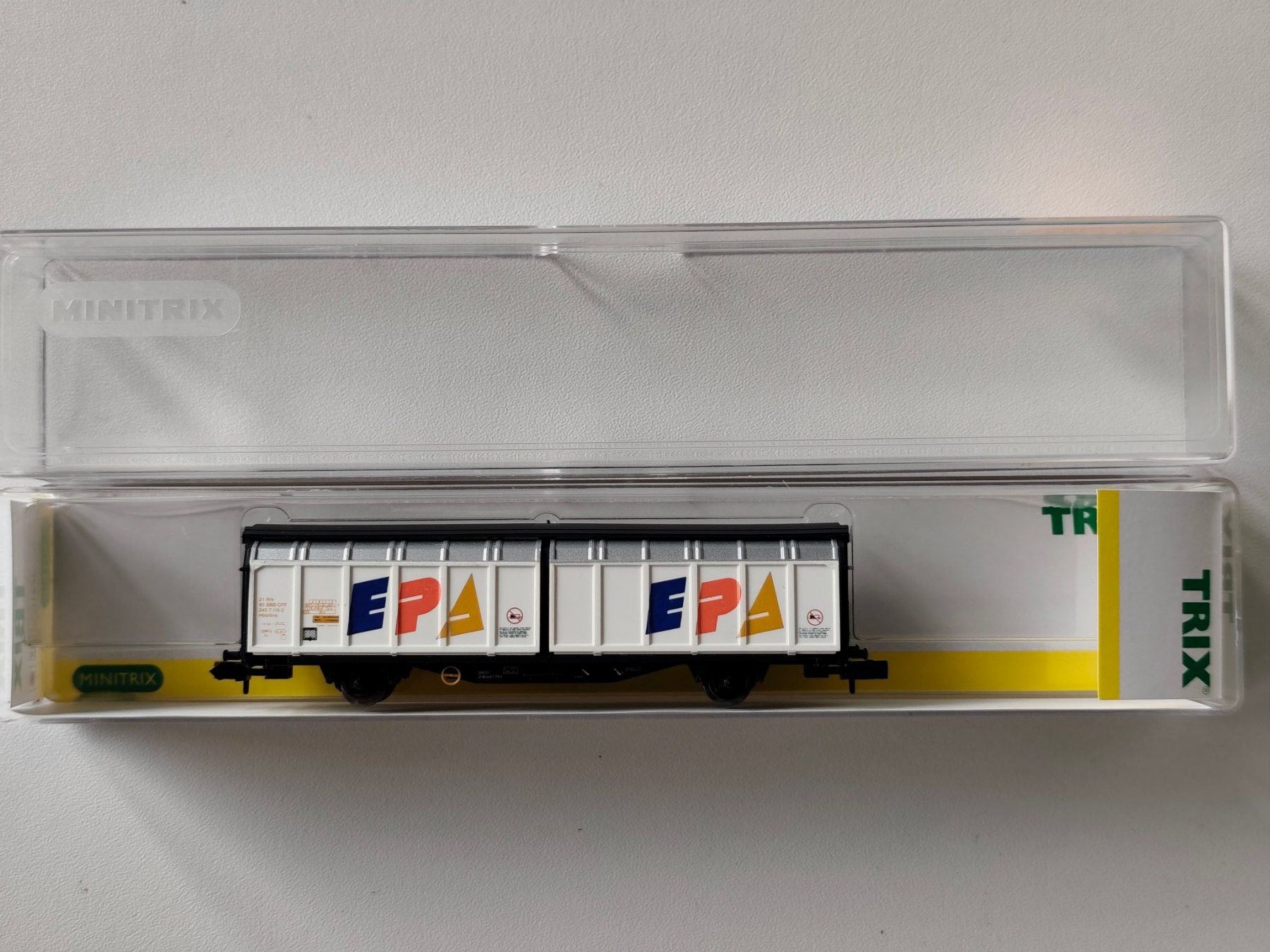 Trix Modellini di ferrovie: Schiebewandwagen Hbbillns "EPA" der SBB von Minitrix N – Nuovo e nell'imballaggio originale da La Chaux-de-Fonds venduto da Sekado