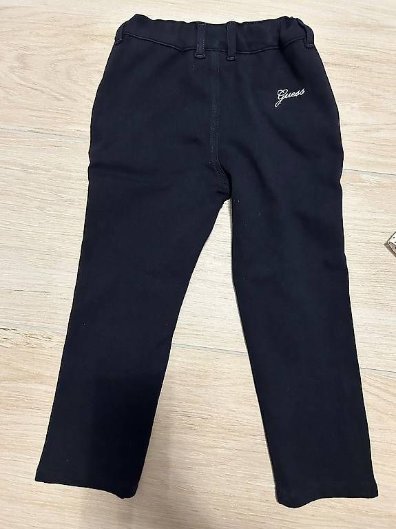 Lotti & Set di vestiti: Completo elegante Guess bambino  – Usato da Giubiasco venduto da dan_2ghx 2