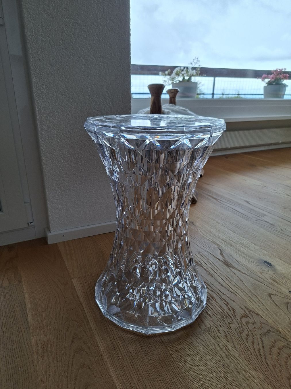Kartell Hocker: Kartell Stone | Tabouret Cristal – Gebraucht aus Evilard von emi_r6cd
