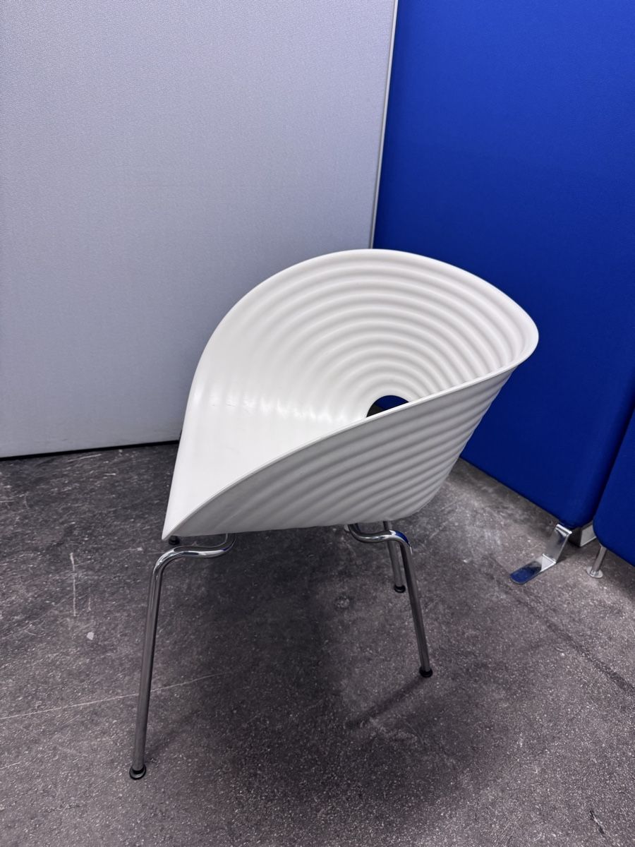 Vitra Sedie: Stuhl Vitra Tom Vac Design Ron Arad – Usato da Bern venduto da samryan 2