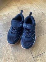 Hallenschuh Grösse 28