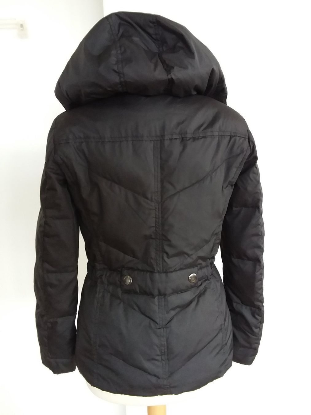 Esprit Giacche: ESPRIT Steppjacke mit Kapuze, Gr 36 – Usato da Uitikon Waldegg venduto da Risibisi7 1