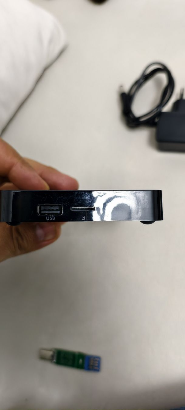 Lecteur multimedia & Streamer: Android TV Box - Streaming Box mit  AirMaus – D'occasion à Wetzikon ZH par ybu_5wvm 2