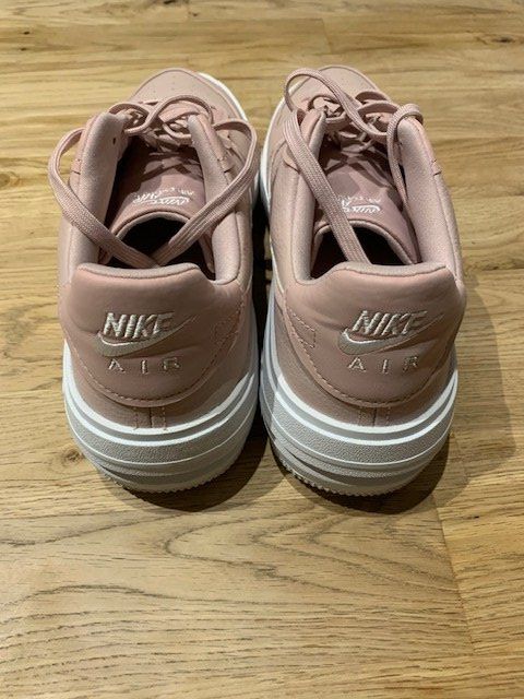 Nike Scarpe da uomo: Nike Air Force 1 – Usato da Dietlikon venduto da gormiti10 1