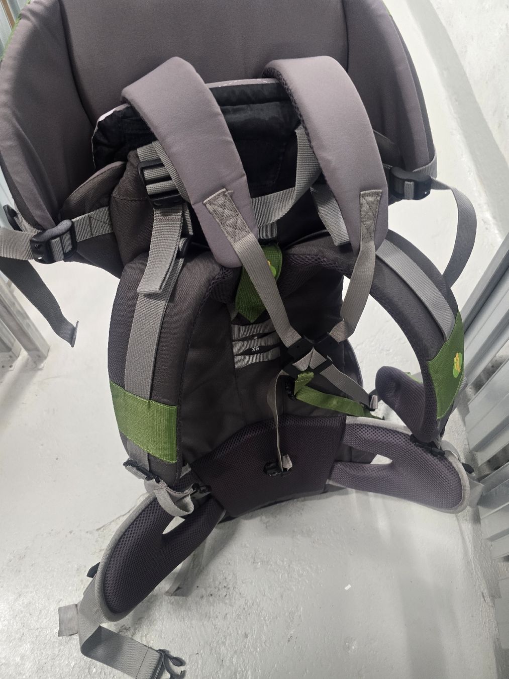 Marsupi portabebè: LittleLife Child Carrier Backpack- excellent condition  – Usato da Horgen venduto da was_9yg7 1