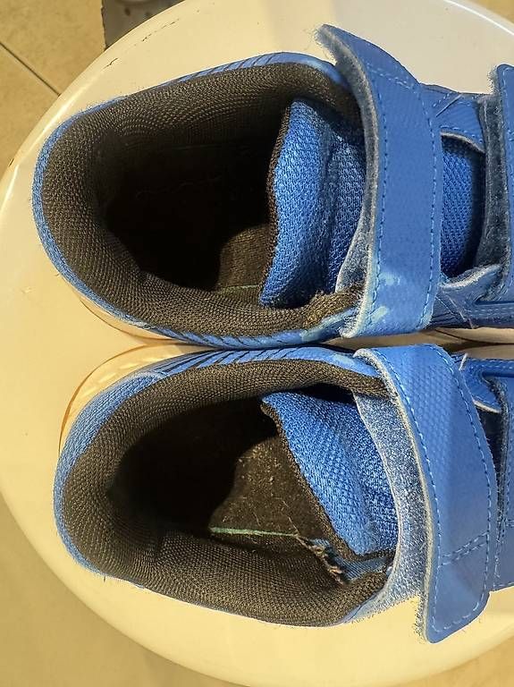 Scarpe per ragazzi: Puma Hallenschuhe Grösse 32 – Usato da Belp venduto da sabadesign 4