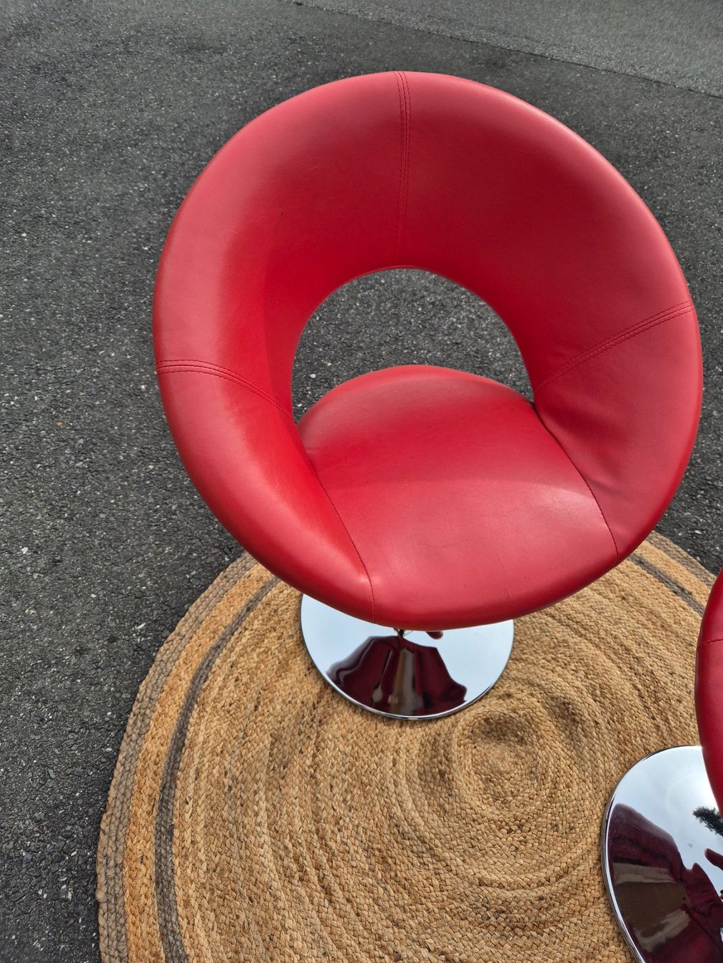 Sedie: 2 chaises pivotantes simili rouge – Usato da Fully venduto da tameab 2