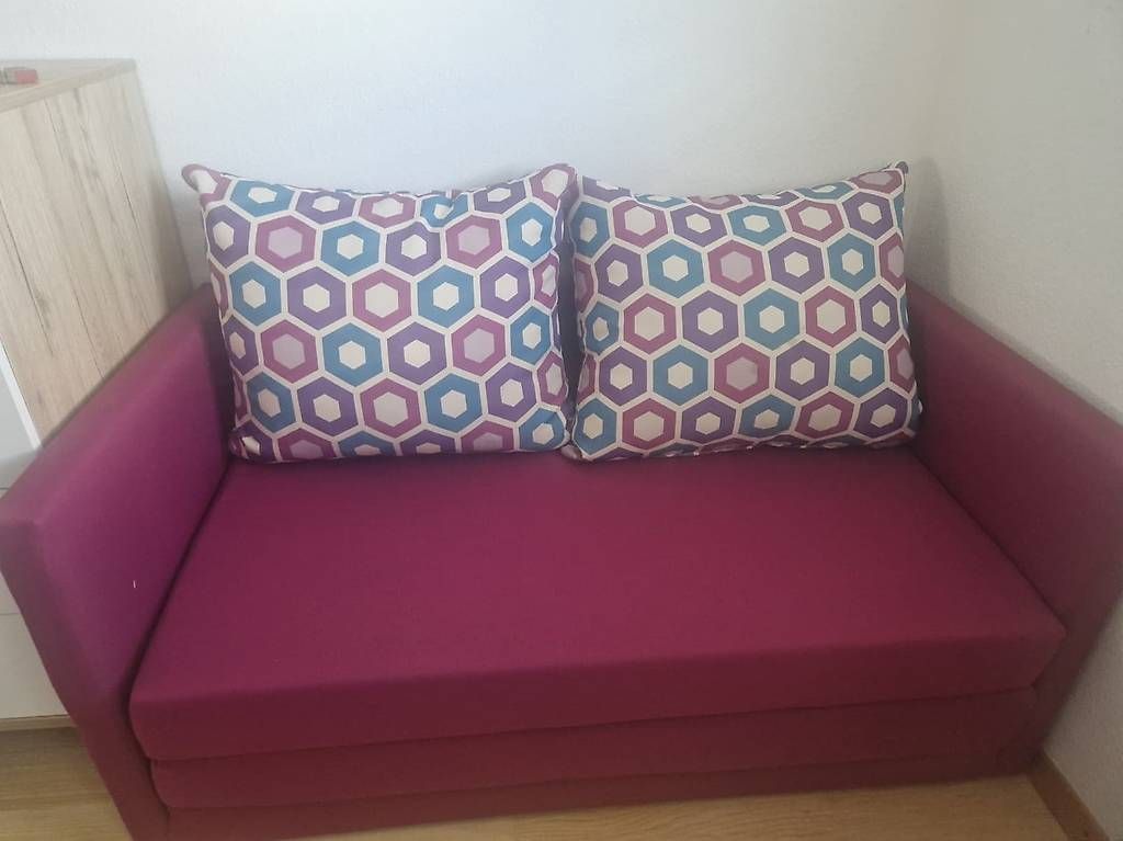 Sofas: Kinder Bettsofa Lola – D'occasion à Möhlin par Droplet 2