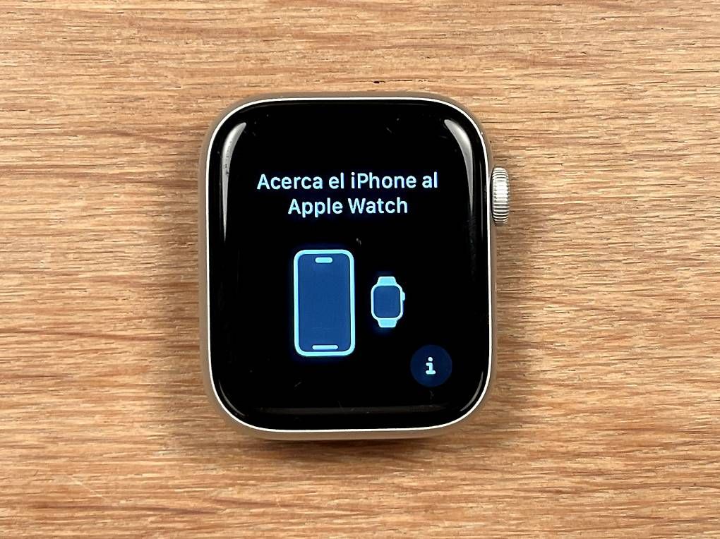 Apple Smartwatch: Apple Watch Series 5 44mm mit Cellular, Silber – Usato da Uster venduto da adrienza