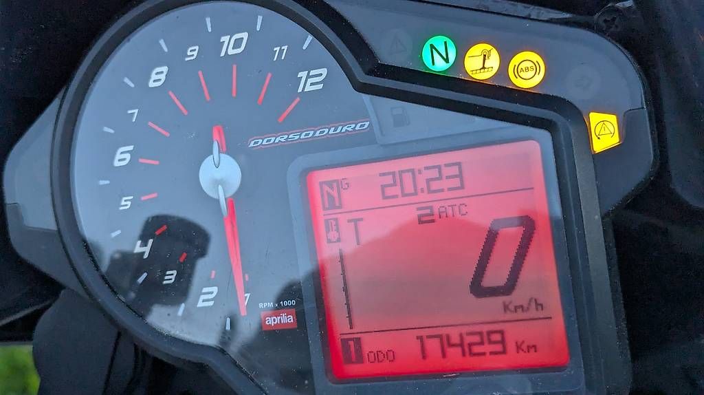 Strada: Aprilia Dorsoduro 1200 – Usato da Trogen venduto da hot-dog 4