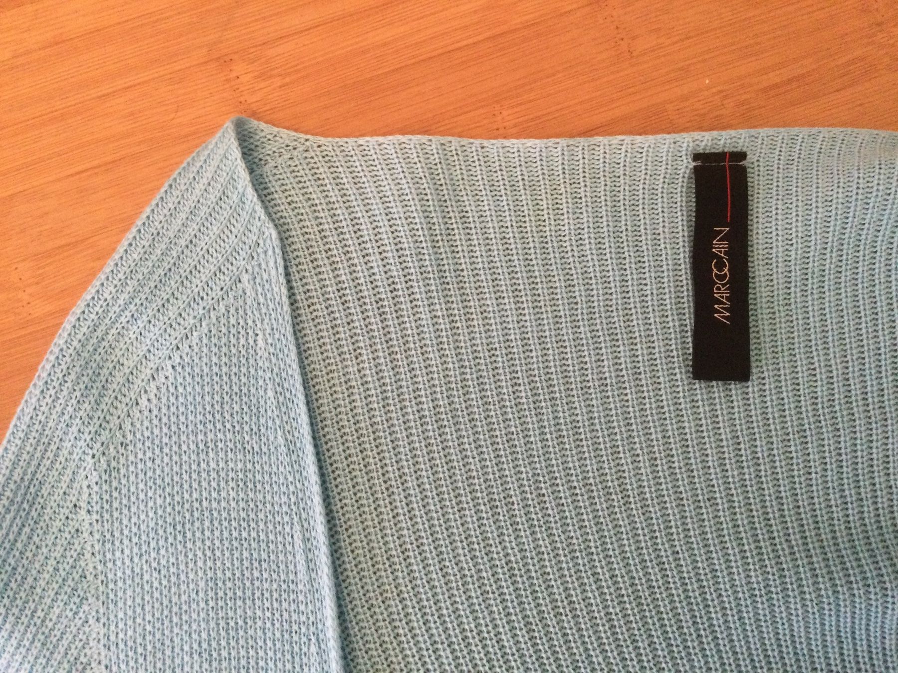 Marc Cain Jacken: Marccain Strickjäckli Grösse 38/40 – Gebraucht aus Wohlen b. Bern von marijkesbest 1