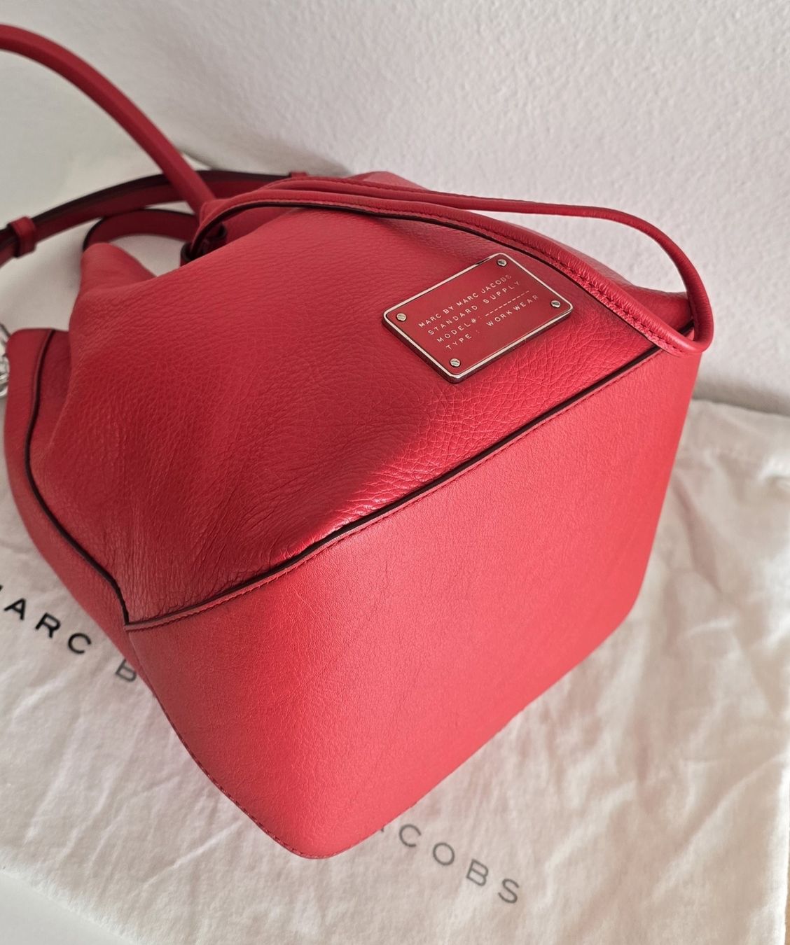 Marc Jacobs Taschen für Damen: Marc Jacobs Beuteltasche Soft Leder Rot – Neu (gemäss Beschreibung) aus Niederteufen von Mira_72 3