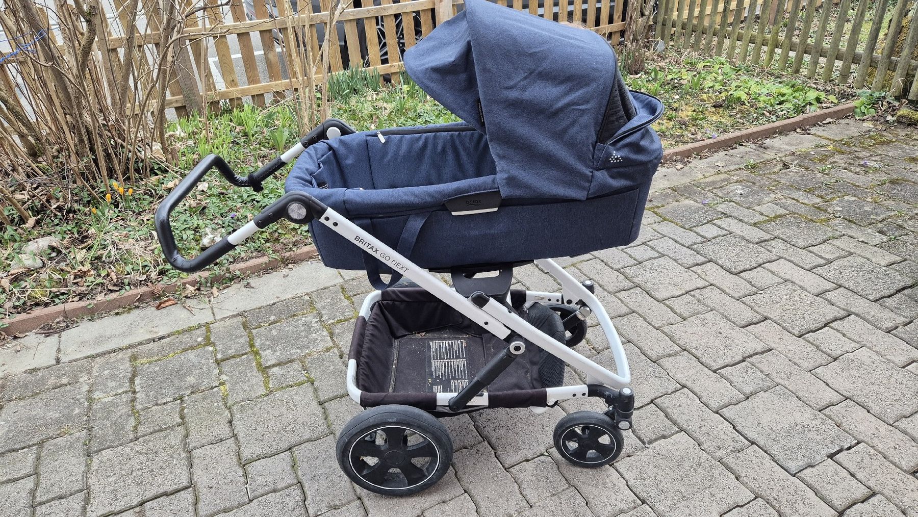 Britax Römer Kinderwagen: Britax Go Next 3-Teiliges Kinderwagen – Gebraucht aus Dübendorf von koc_hg8d 3