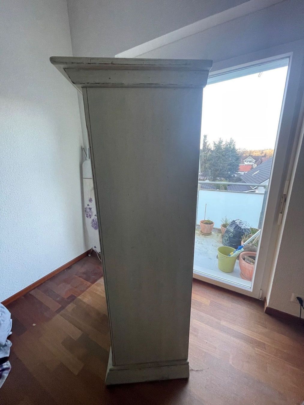 Armadi: Kleiderschrank – Usato da Mülligen venduto da MV750 7