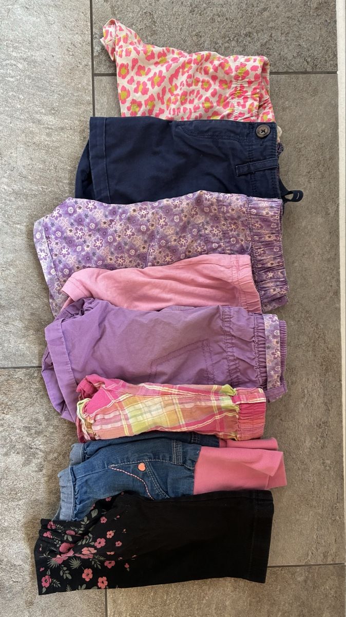 Kleiderpakete & -sets: Grosses Alljahres-Mädchenpaket Gr. 98 – Gebraucht aus Ruschein von CalmAir 3