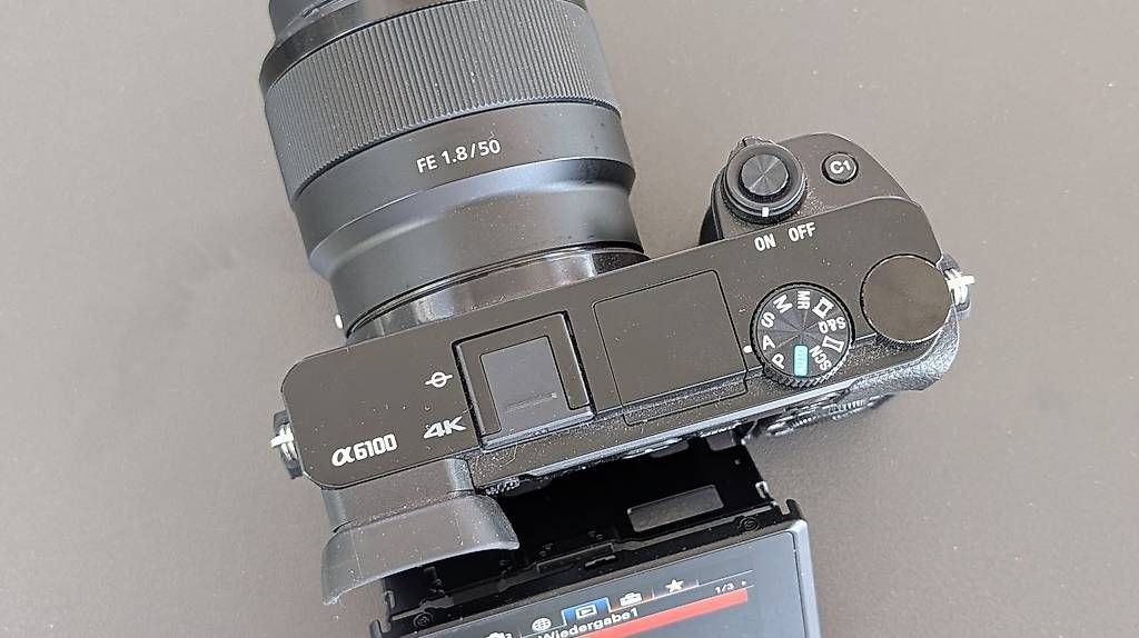 Sony Kamera: Sony Alpha 6100 Body in Top Zustand – Gebraucht aus Menzingen von S.F.T 3