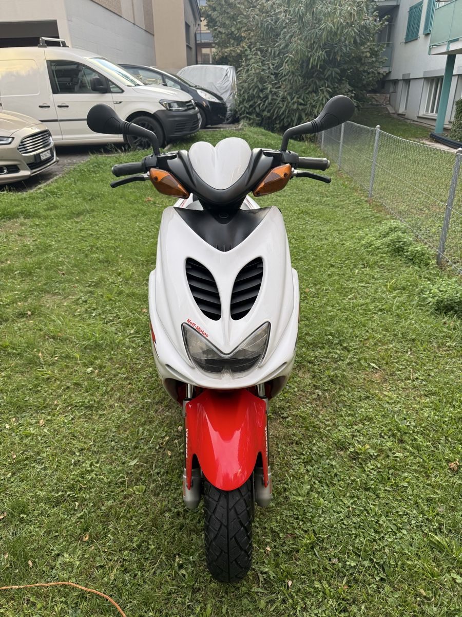 Yamaha Scooter: YAMAHA AEROX 50 CC – Usato da Winterthur venduto da Fabio_46