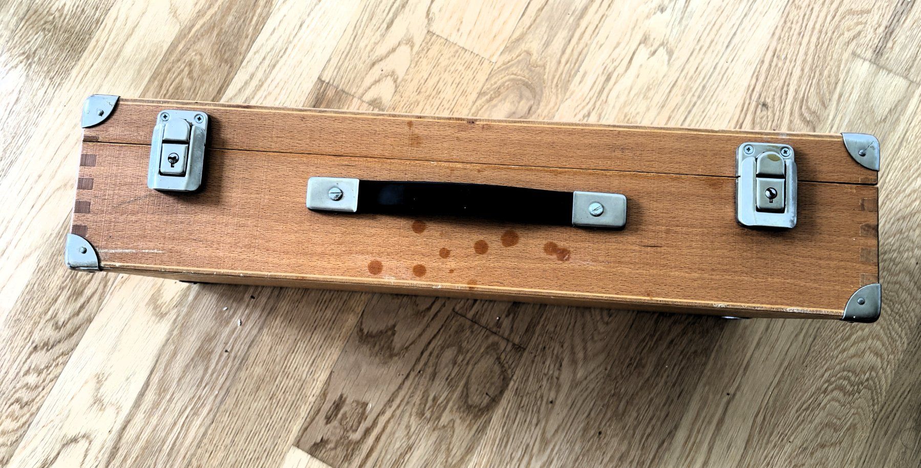 Valigie: Holzkoffer,  Sammlerstück – Usato da Riehen venduto da martinaaebersold 2