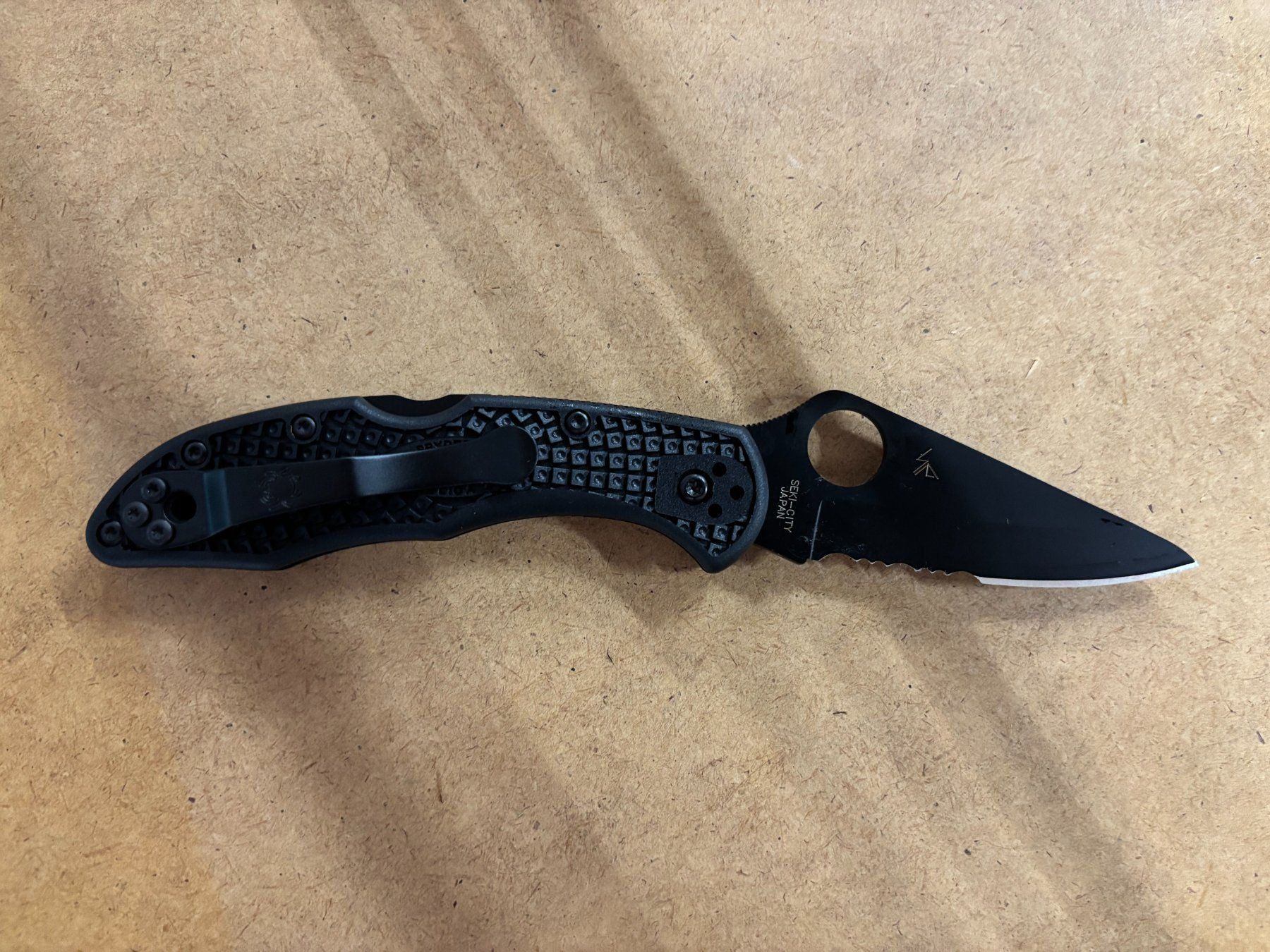 Spyderco Accessoires: Spyderco Delica 4 Lightweight Schwarz – Neuf avec emballage d'origine à Balsthal par allmedba 4