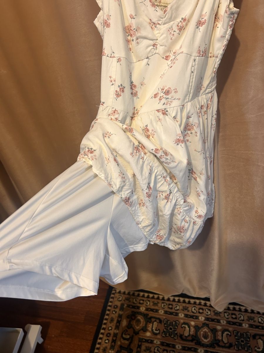 Hollister Vestiti: Hollister Blumenkleid – Nuovo (secondo la descrizione) da Schübelbach venduto da cla_pth2 3