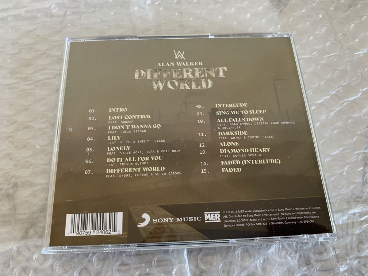 CD: Alan Walker - Different World CD – Usato da Thun venduto da mar_6vkg 1