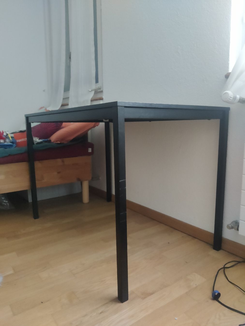 Scrivanie: Black Desk - Great for Home Office – Usato da Zürich venduto da dav_5xw9 3