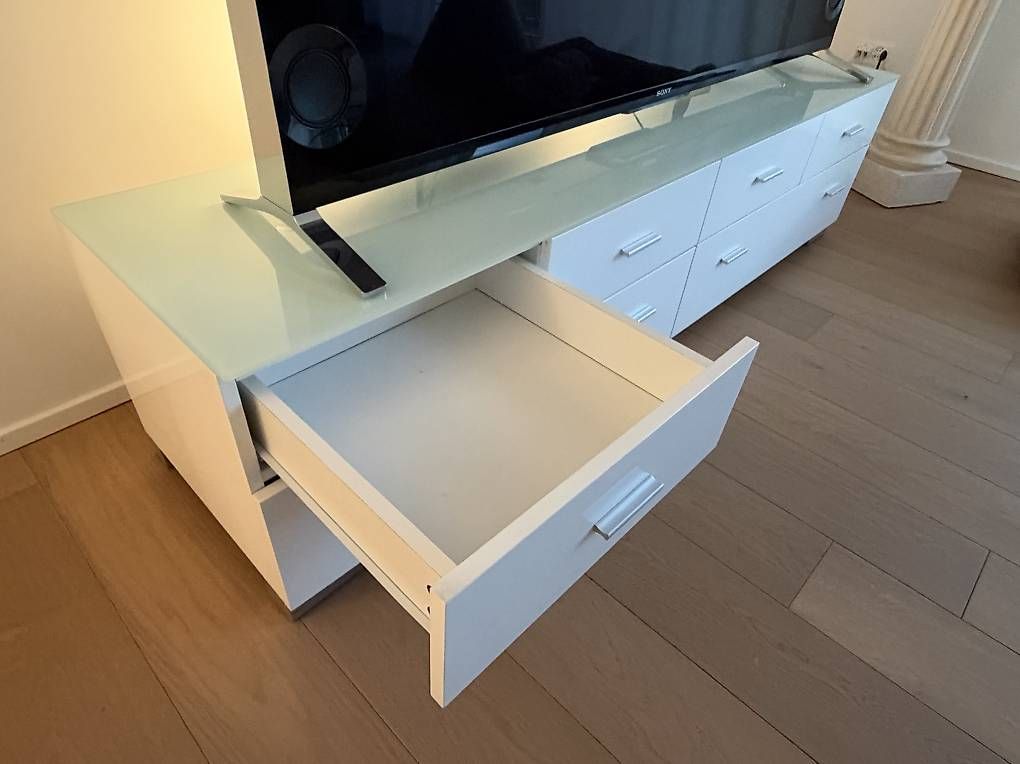 TV Möbel: TV-Möbel – Gebraucht aus Rafz von Laura97Mantovani 1