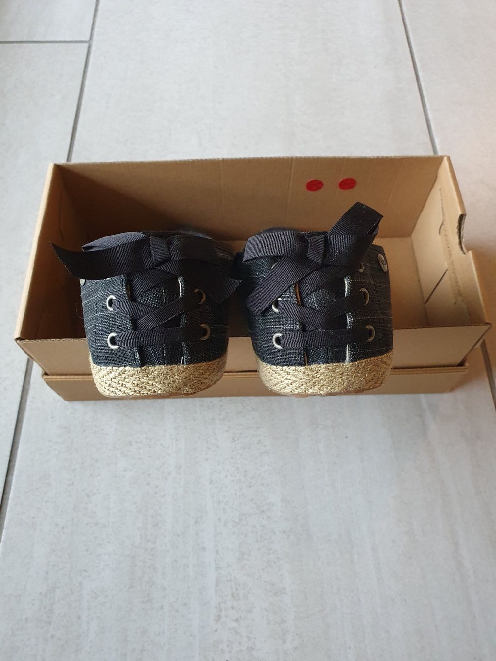 Ugg Scarpe da donna: Ugg Ballerina – Nuovo (secondo la descrizione) da Hirschthal venduto da toronto-raptors82 3