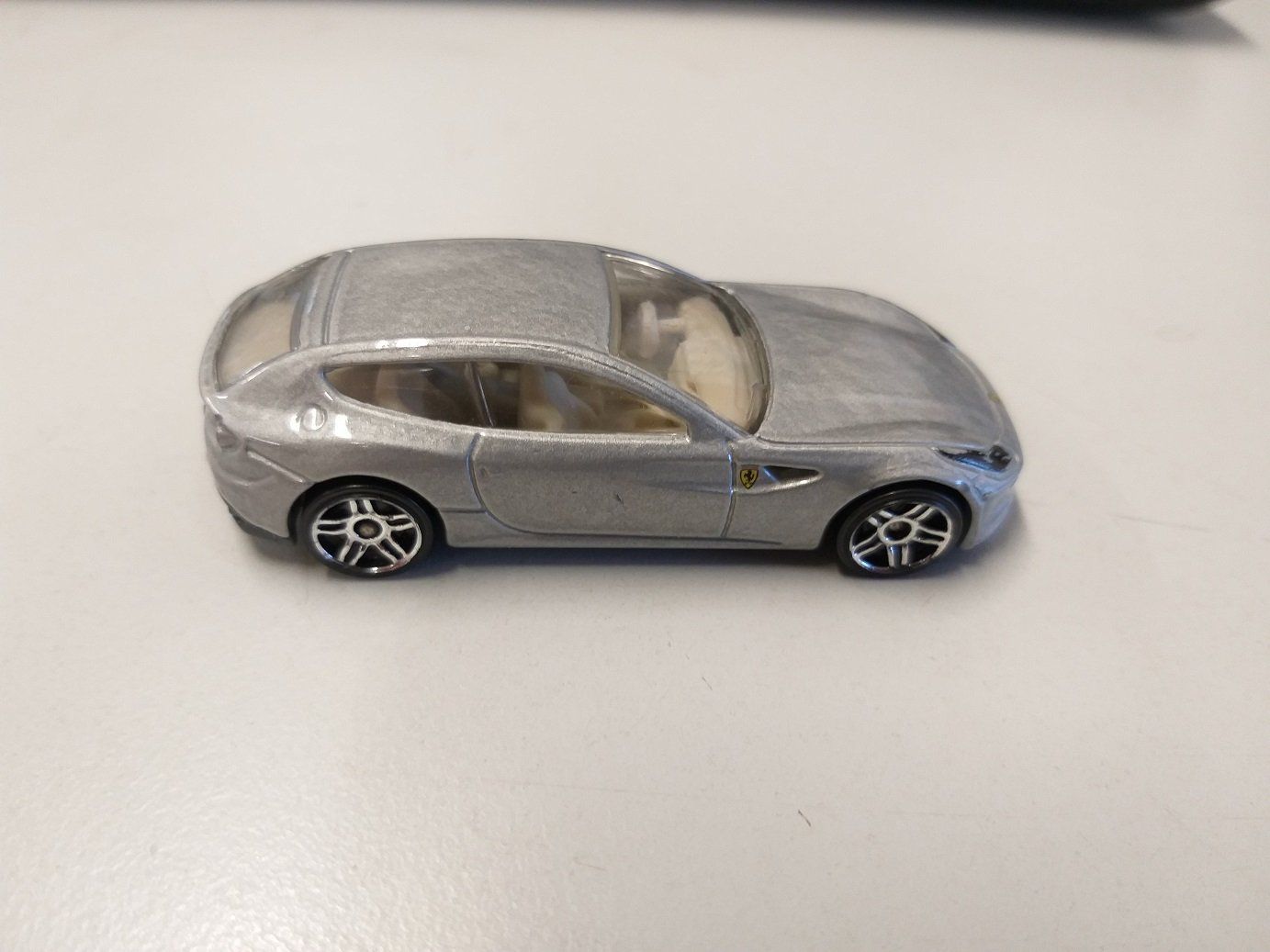 Ferrari Modellautos: Hot Wheels Ferrari FF – Gebraucht aus Brugg AG von Evilweevil 2
