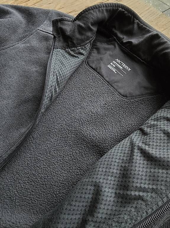 Jacken: ARCTERYX COVERT FLEECE GRAU MEDIUM – Gebraucht aus Stallikon von rob_62w9 1