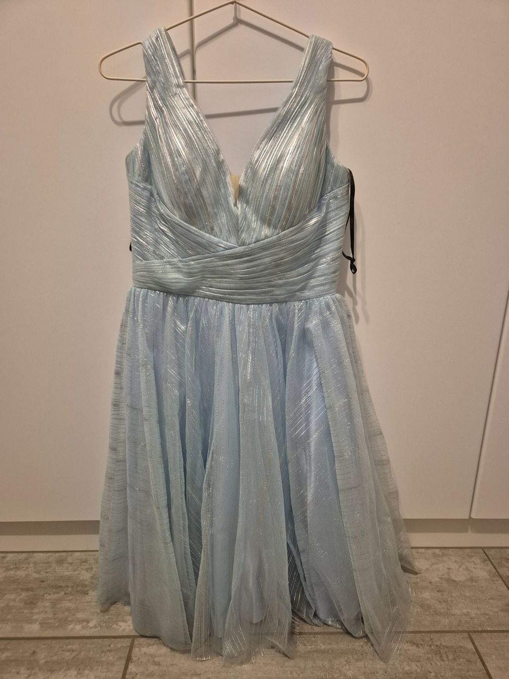 Robes: Abendkleid kurz – D'occasion à Niederwil SG par javatux 1
