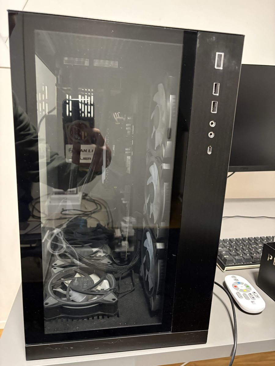 PCs: Custom Built PC – D'occasion à Rifferswil par jasonevans76 4
